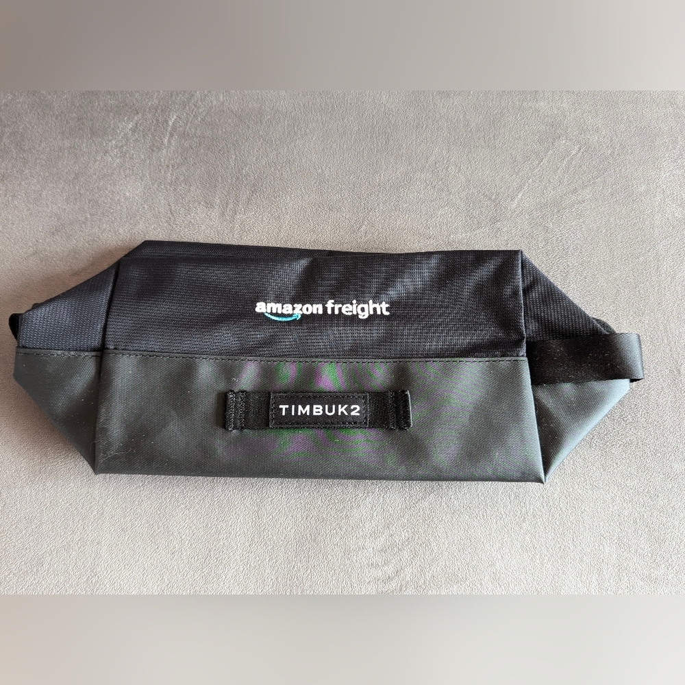 Timbuk2 x Amazon Freight Exclusive Black Messenger Pouch NWT
